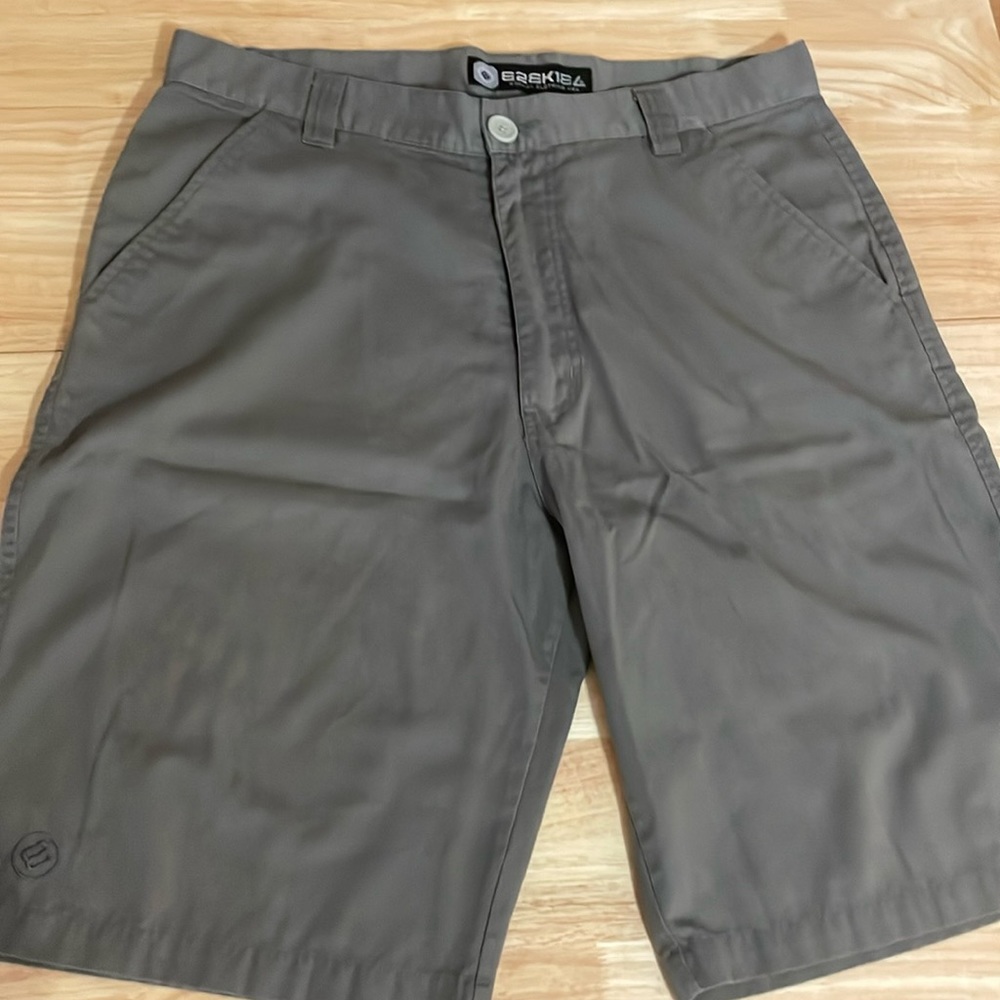 Ezekiel shorts grey size 34
